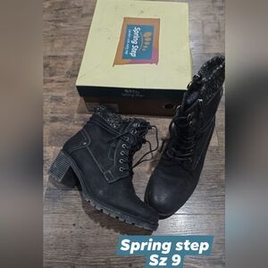Spring step womens boots sz 9